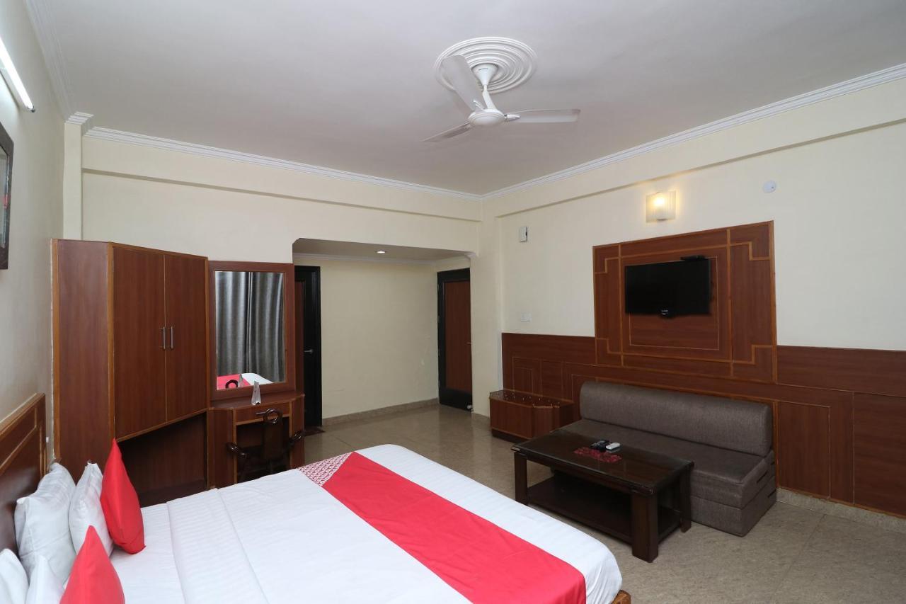 Capital O 4747 Imperial Hotel Katra Katra  Exterior photo